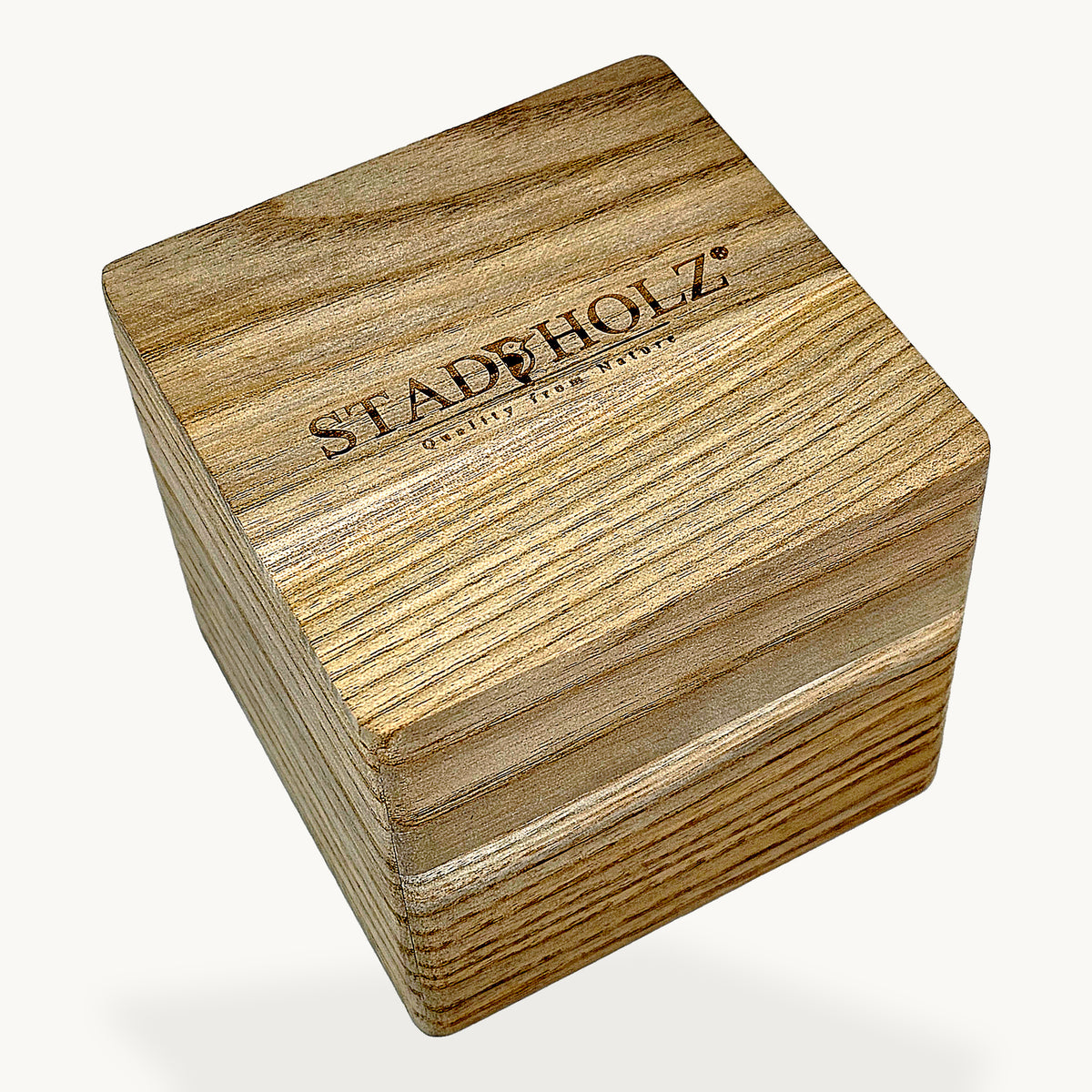 Holzbox für Holzuhren mit Gravur, geschlossen - STADTHOLZ